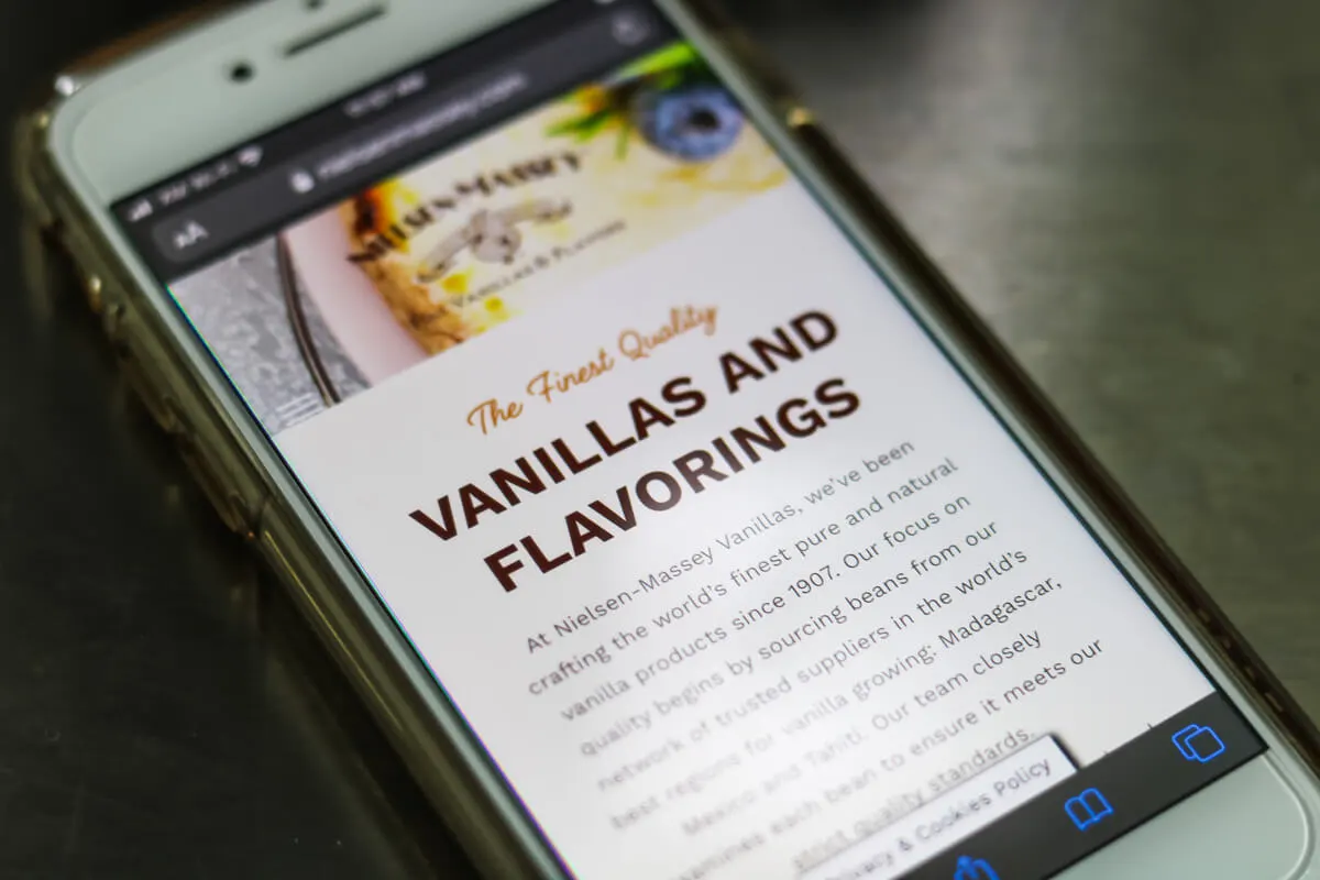 Mobile phone product page design
