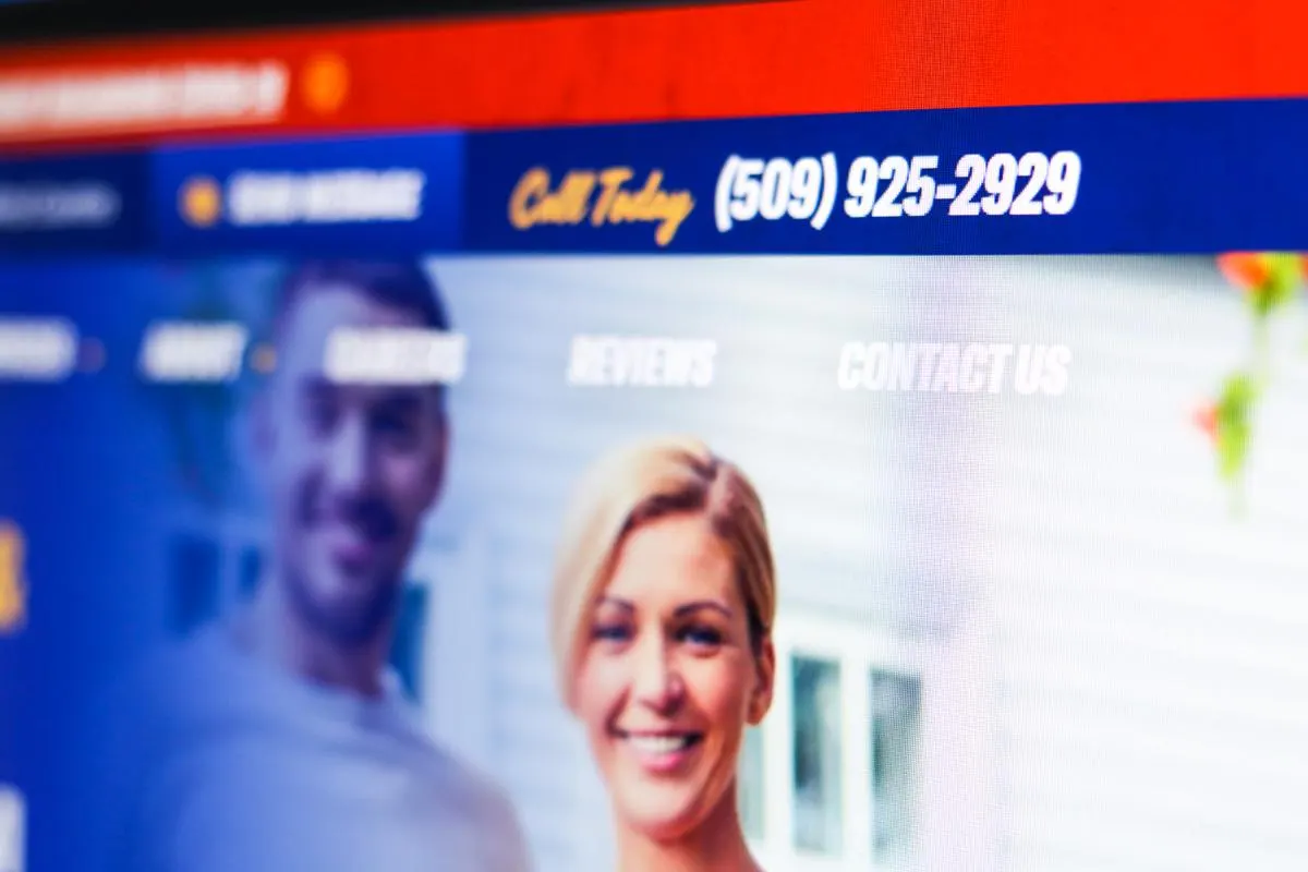 Phone number on a website header
